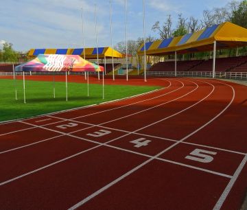 Promotivni šatori Veliki 3 x 4,5 m s krovom - Fan Zone